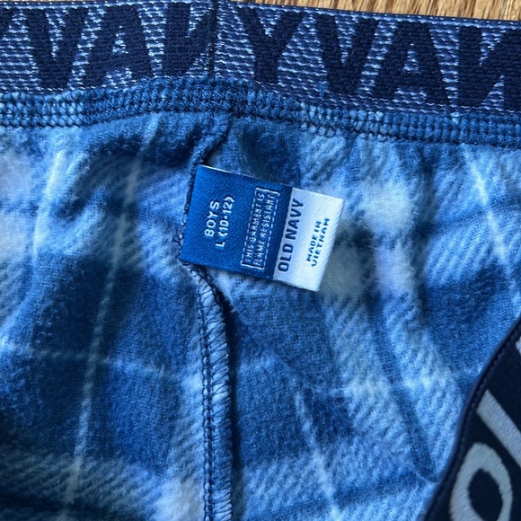 Old Navy fleece pajama bottoms.excellent condition. Size 10-12. - Picture 2 of 2